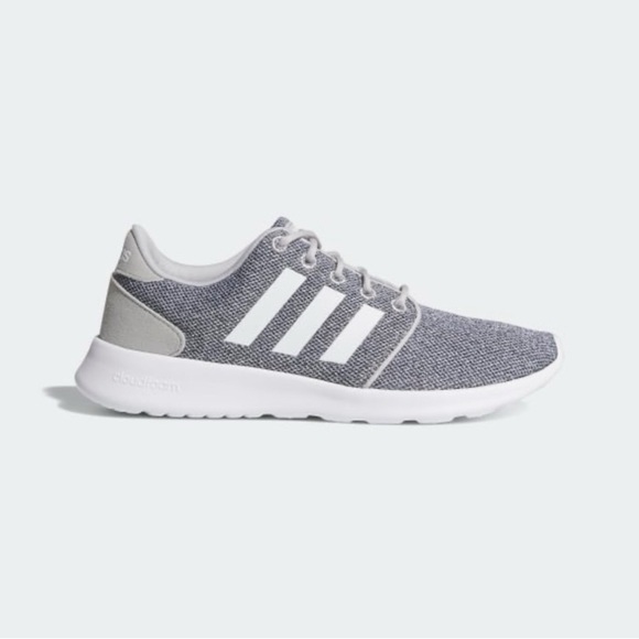 adidas Shoes - ADIDAS women’s cloud foam sneaker.  Size 8